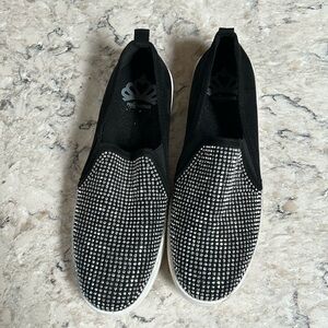 Fergalicious Women Fashion Sneaker Slip on Shoes Crystals sz 9 black